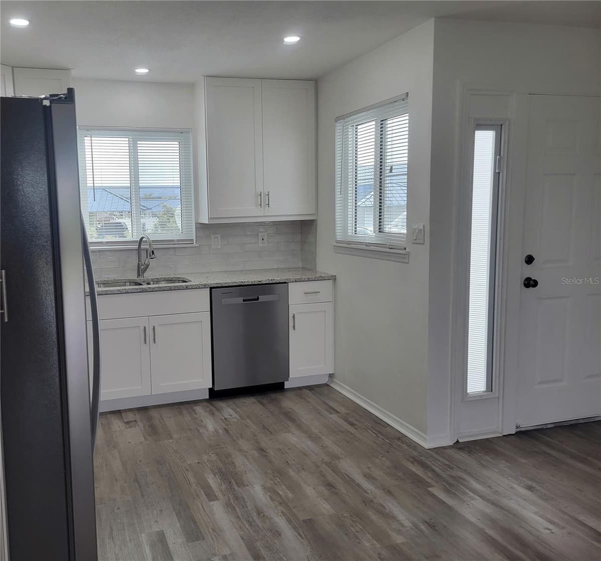 957 SANDPIPER CIRCLE — photo 5 of 6