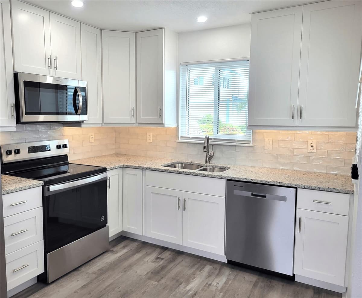 957 SANDPIPER CIRCLE — photo 6 of 6