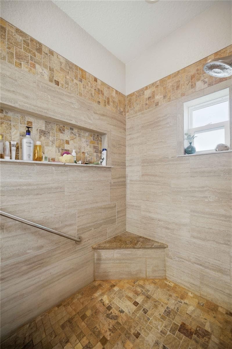 4505 106TH PLACE — photo 15 of 54
