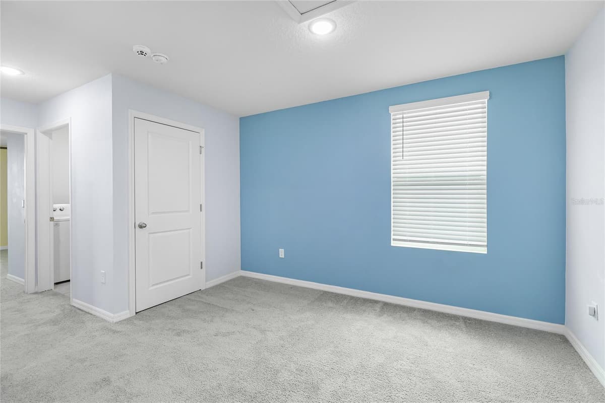 10116 CHARLOTTE DRIVE — photo 15 of 43