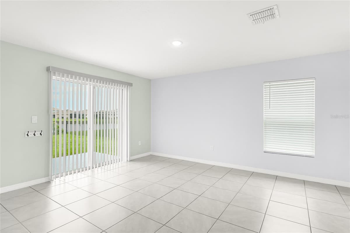 10116 CHARLOTTE DRIVE — photo 13 of 43