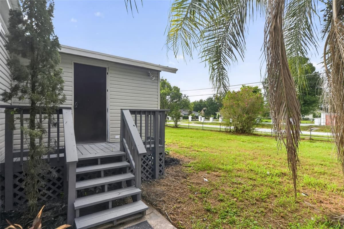 10213 UNION PARK DRIVE — photo 3 of 24