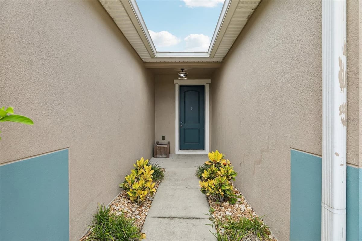 4362 SUN CENTER ROAD — photo 4 of 44