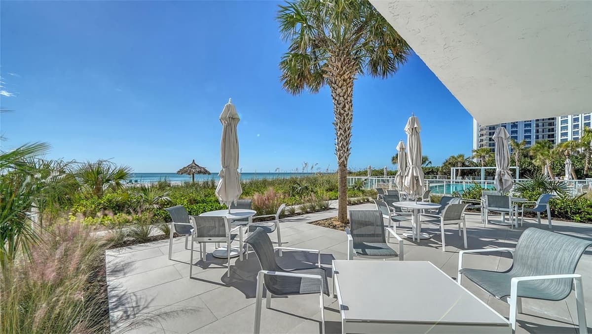 2425 GULF OF MEXICO DRIVE — photo 37 of 48