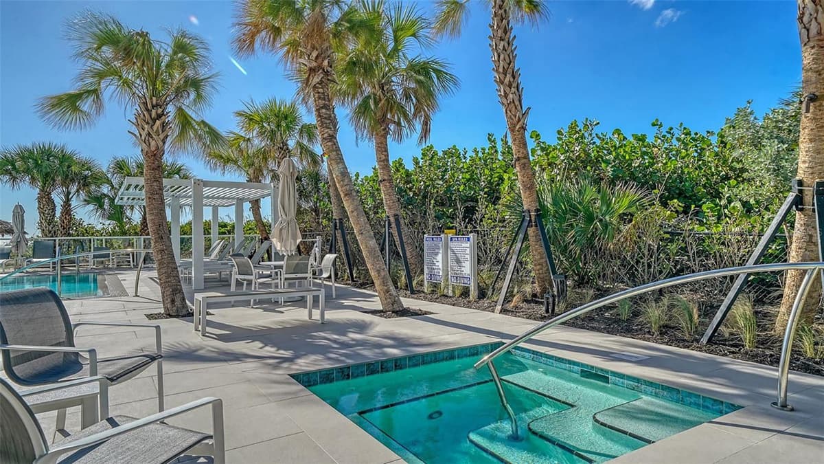 2425 GULF OF MEXICO DRIVE — photo 41 of 48