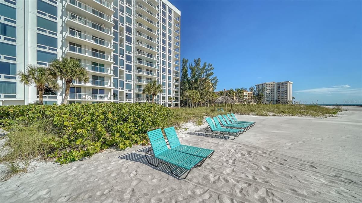 2425 GULF OF MEXICO DRIVE — photo 44 of 48