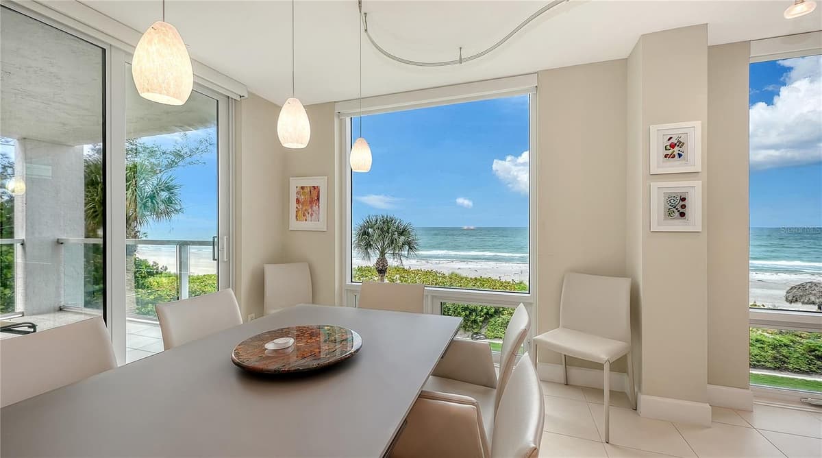 2425 GULF OF MEXICO DRIVE — photo 12 of 48
