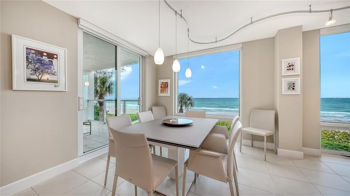 2425 GULF OF MEXICO DRIVE — photo 13 of 48