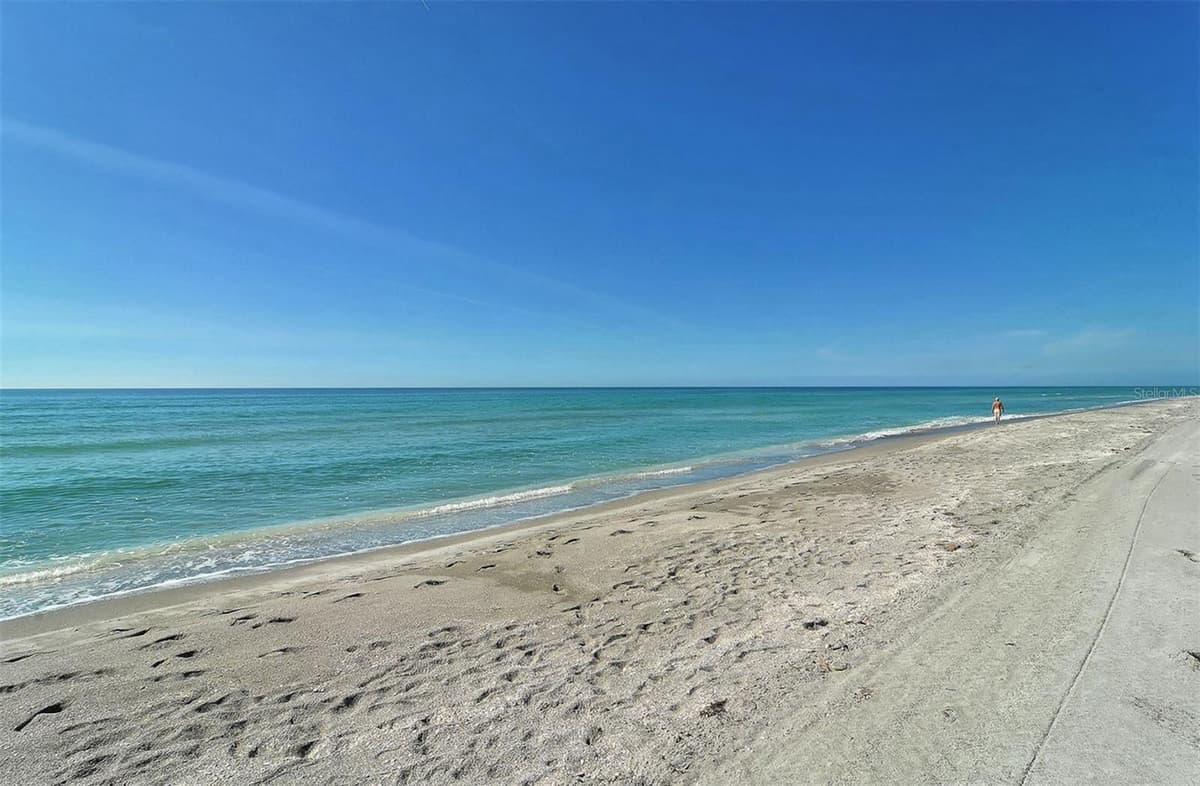 2425 GULF OF MEXICO DRIVE — photo 47 of 48