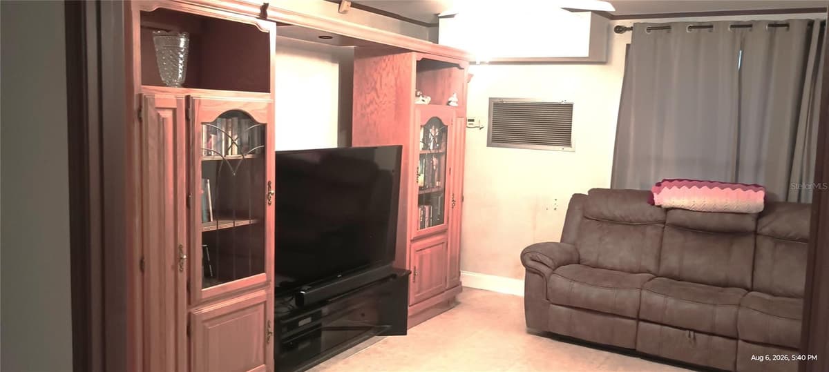 148 HICKS AVENUE — photo 9 of 27