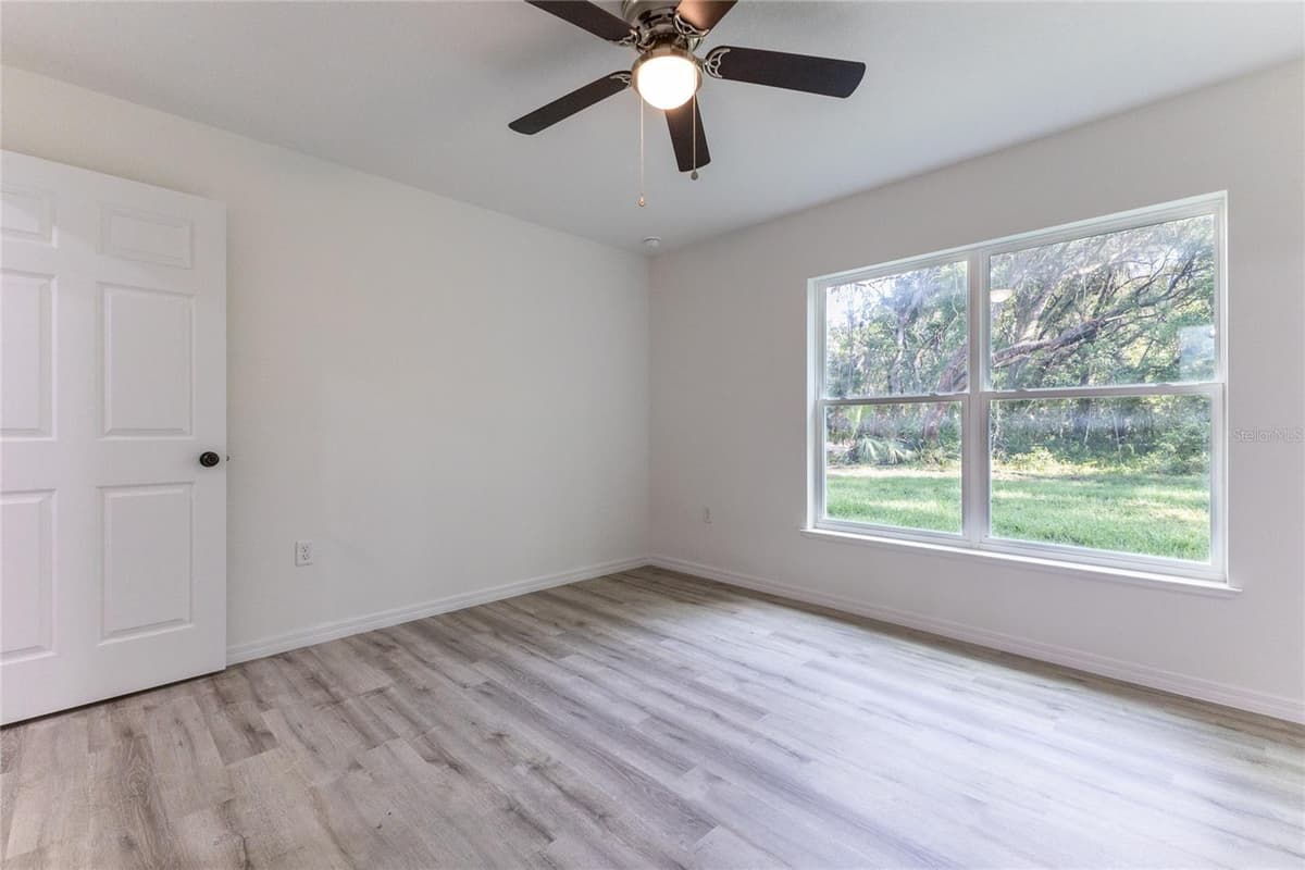 1057 TIMBERLAKE ROAD — photo 33 of 47