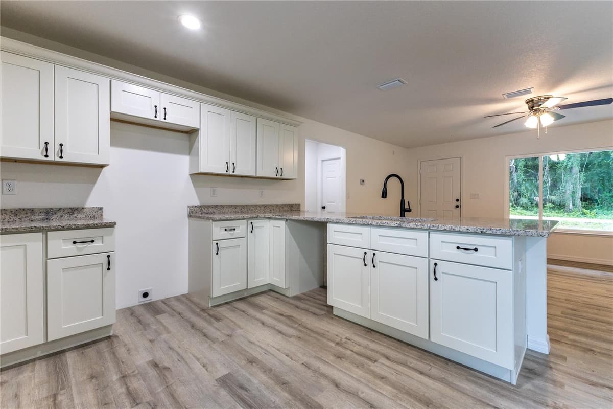 1057 TIMBERLAKE ROAD — photo 17 of 47