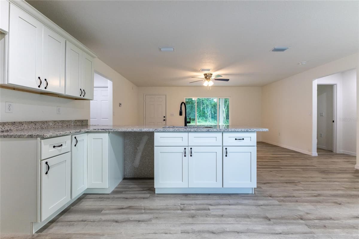 1057 TIMBERLAKE ROAD — photo 18 of 47