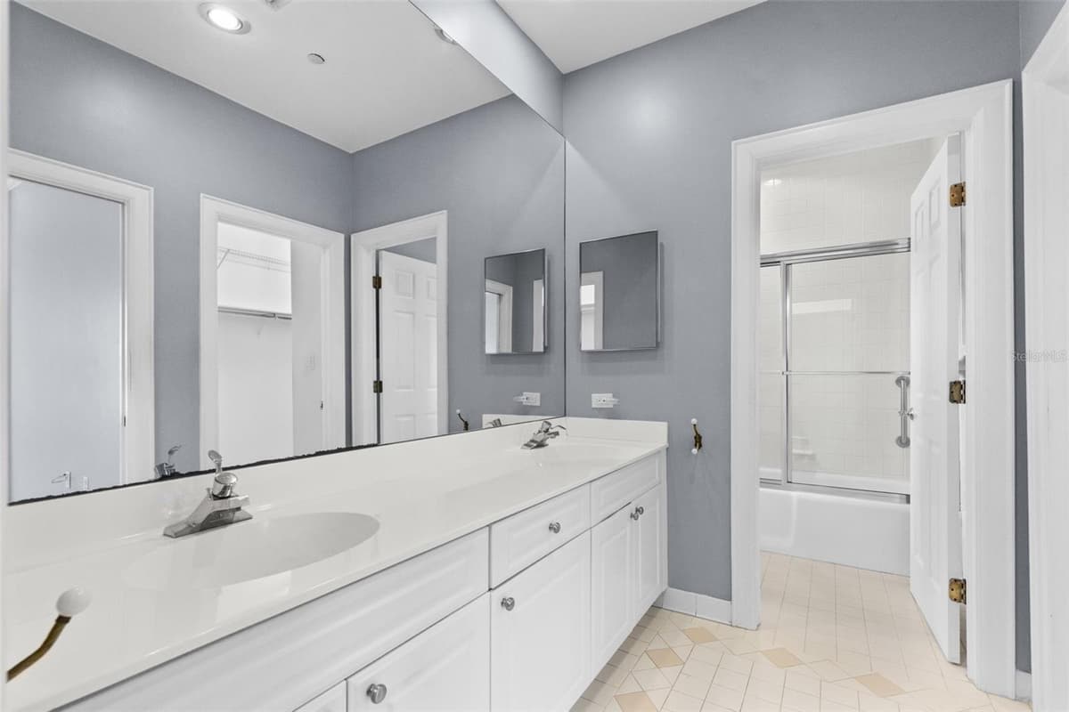 3007 MASON STREET — photo 25 of 34