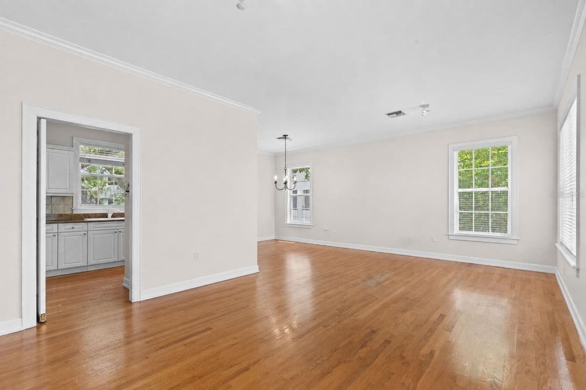 3007 MASON STREET — photo 13 of 34