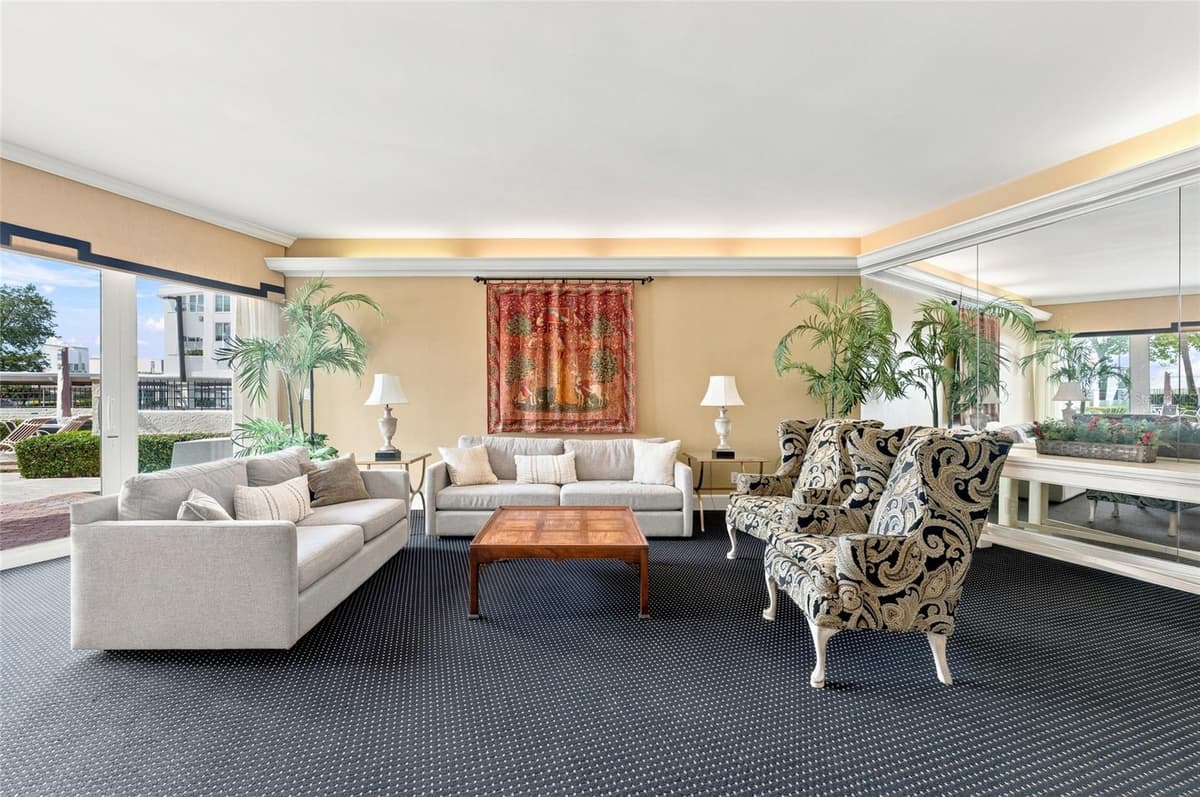 2611 BAYSHORE BOULEVARD — photo 43 of 56