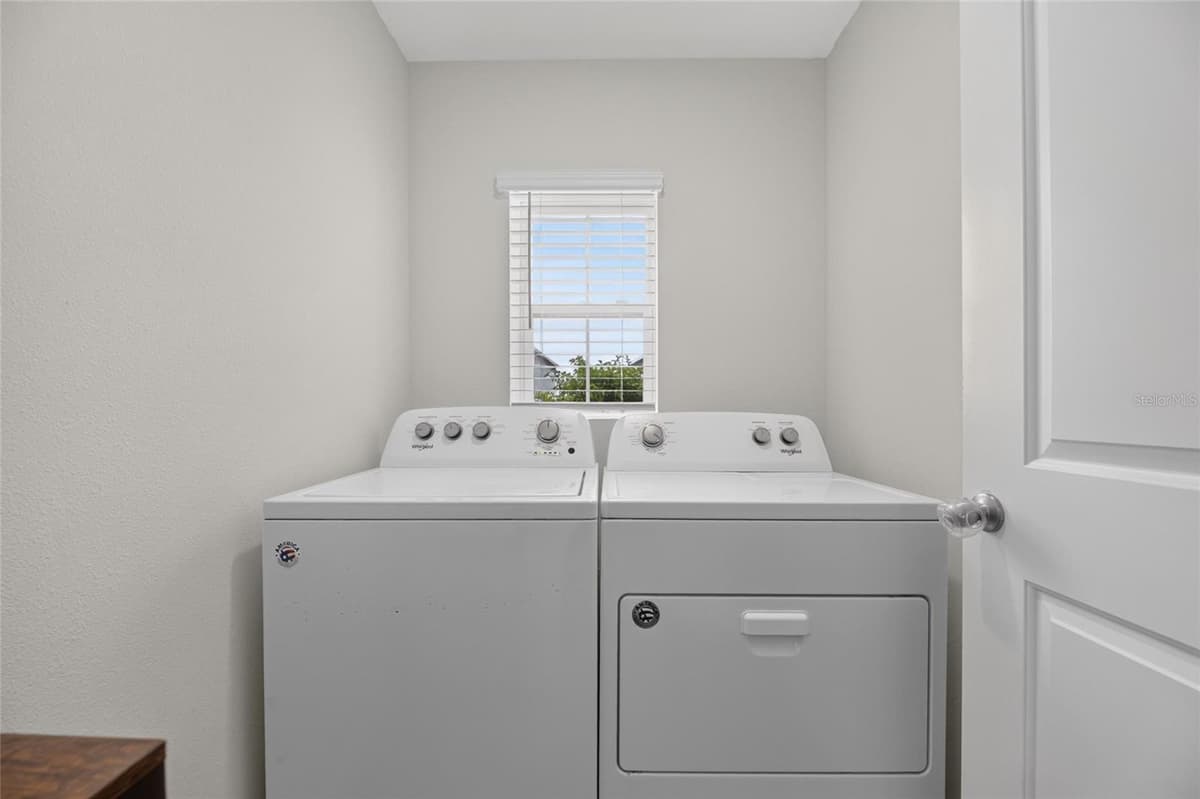 579 OLIVE CONCH STREET — photo 9 of 52