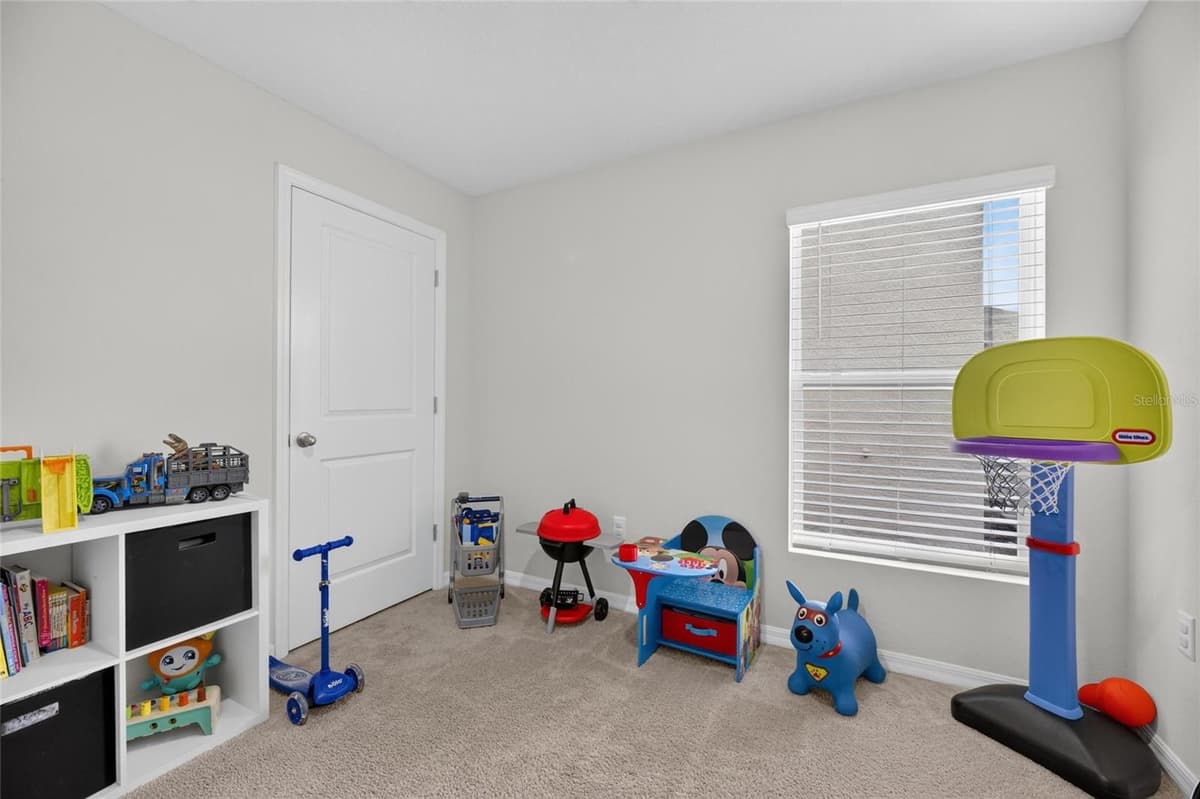 579 OLIVE CONCH STREET — photo 13 of 52
