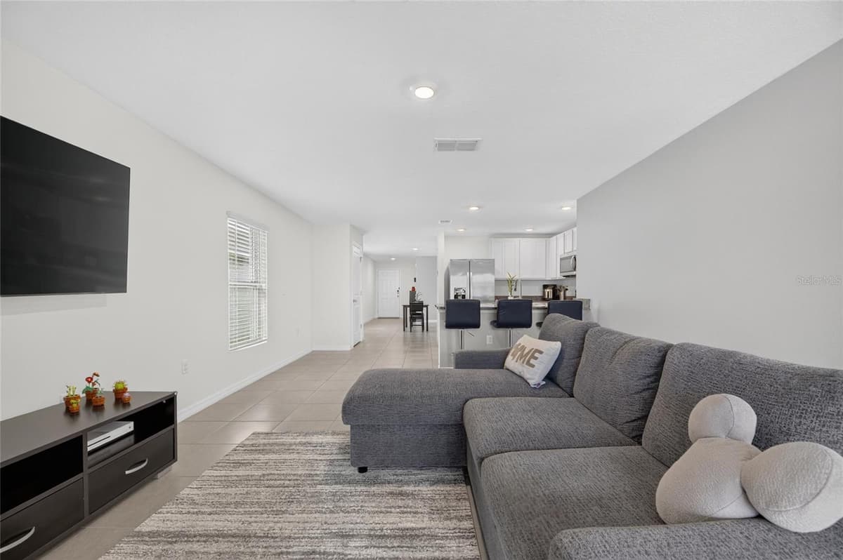 579 OLIVE CONCH STREET — photo 25 of 52