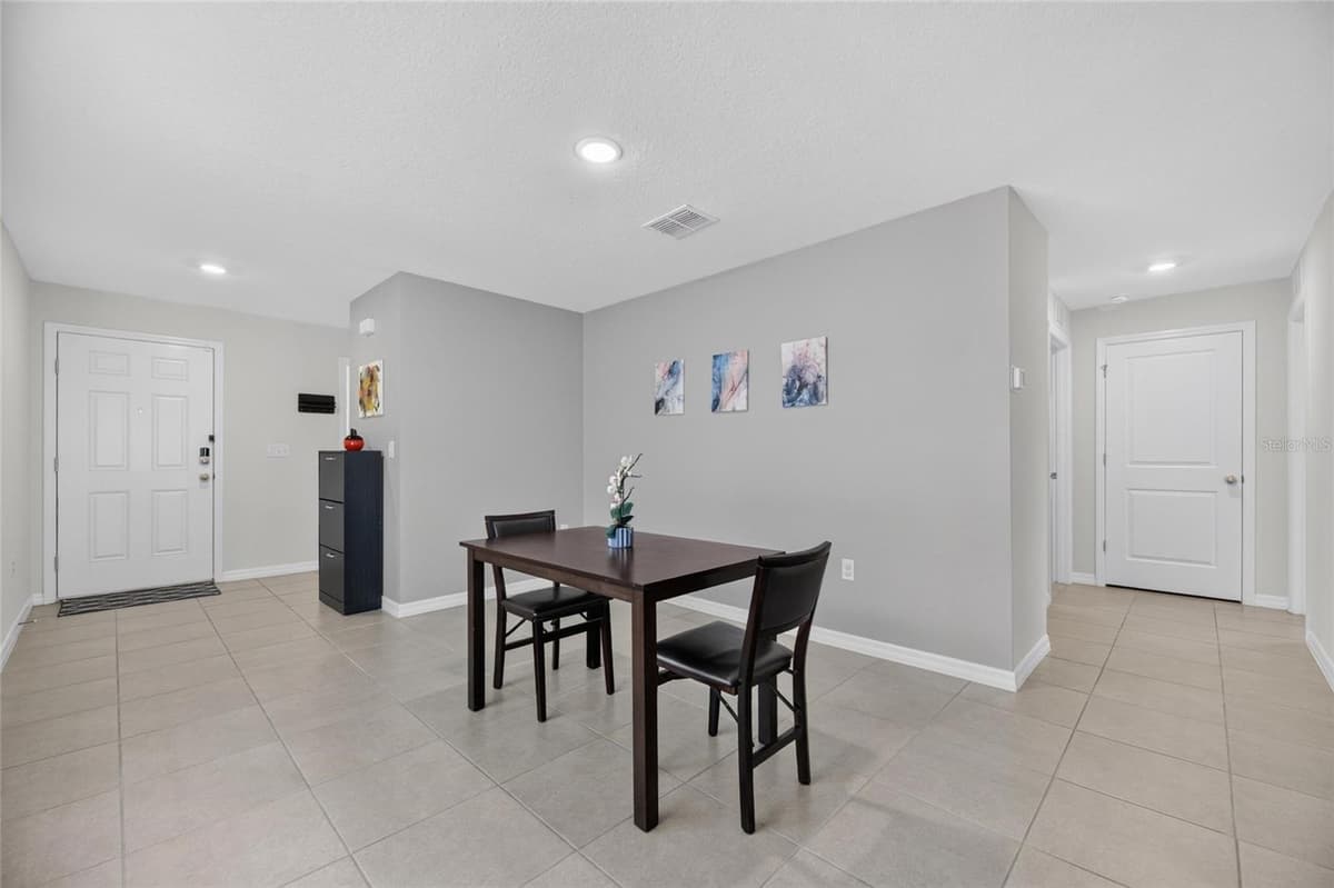 579 OLIVE CONCH STREET — photo 8 of 52