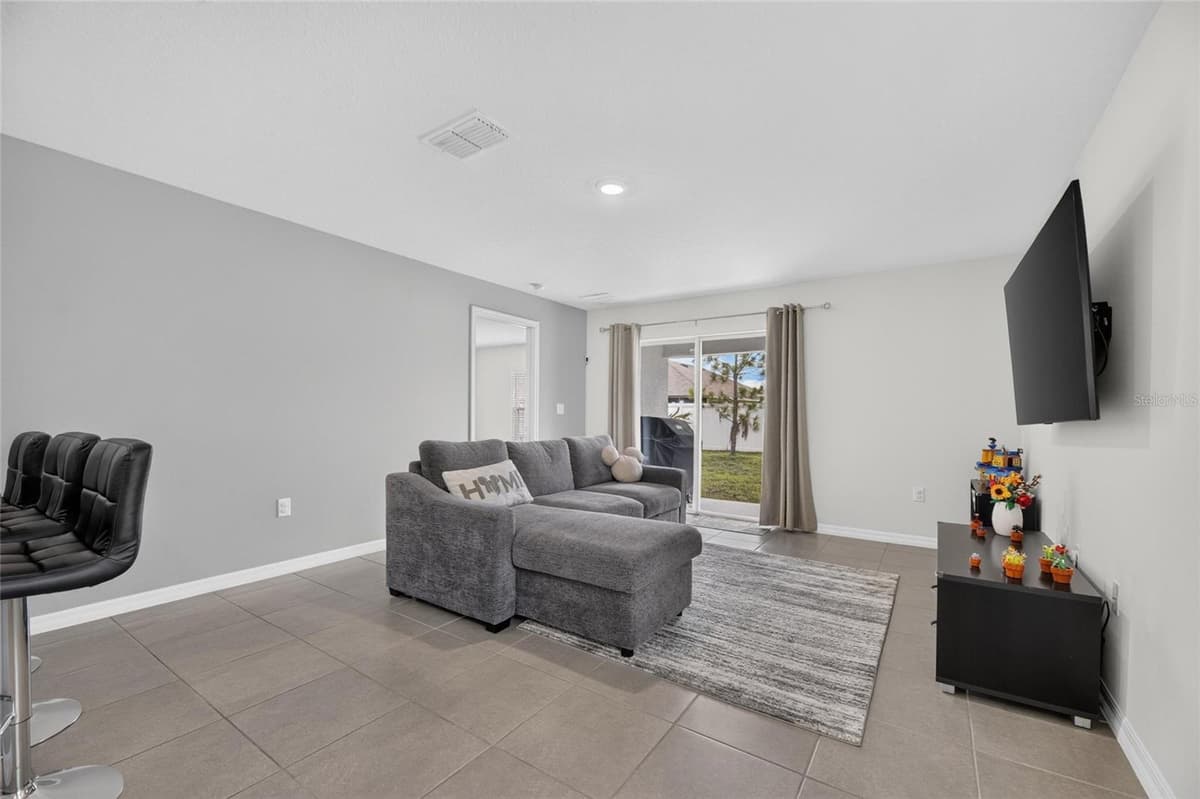 579 OLIVE CONCH STREET — photo 22 of 52
