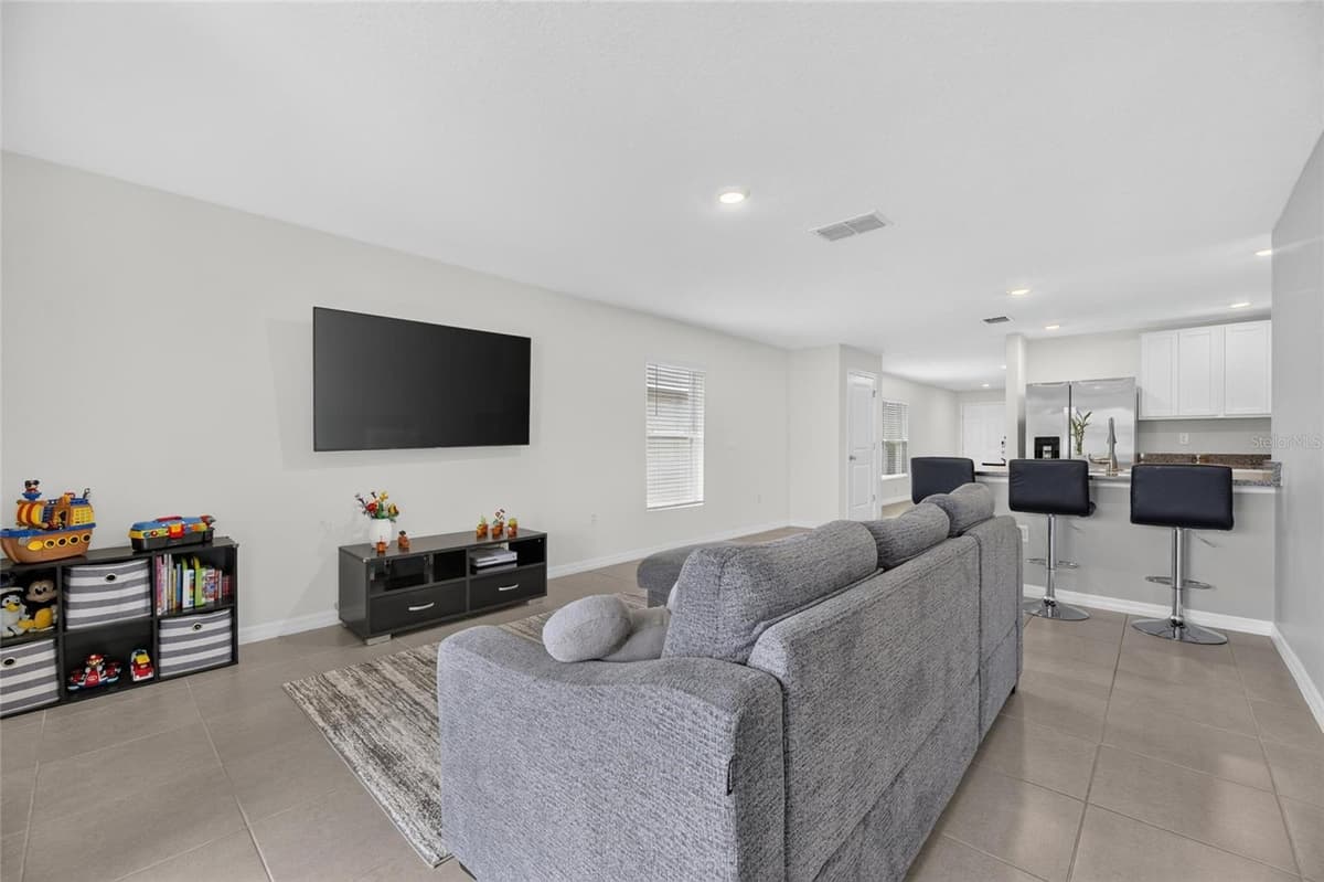 579 OLIVE CONCH STREET — photo 24 of 52