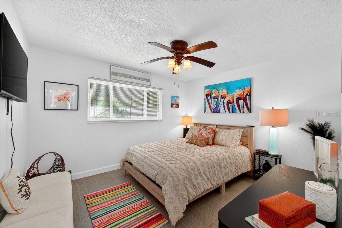 237 BRITTANY AVENUE — photo 13 of 41