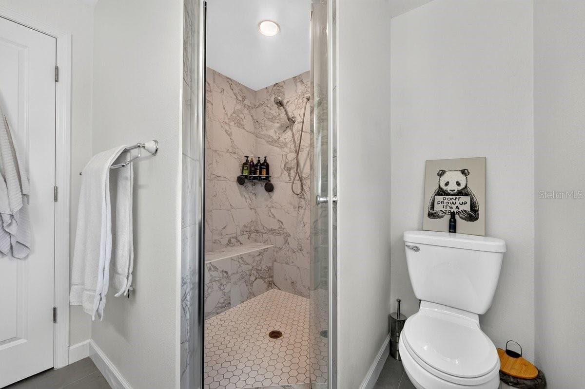 237 BRITTANY AVENUE — photo 20 of 41