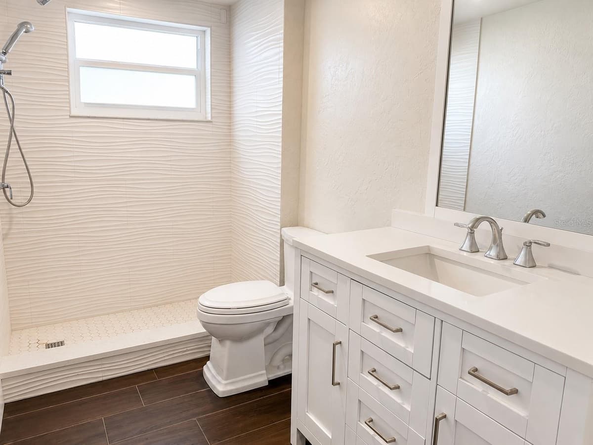 1847 SHORE DRIVE — photo 7 of 25