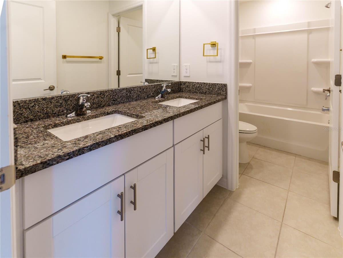 13693 NEWBRIDGE STREET — photo 28 of 41