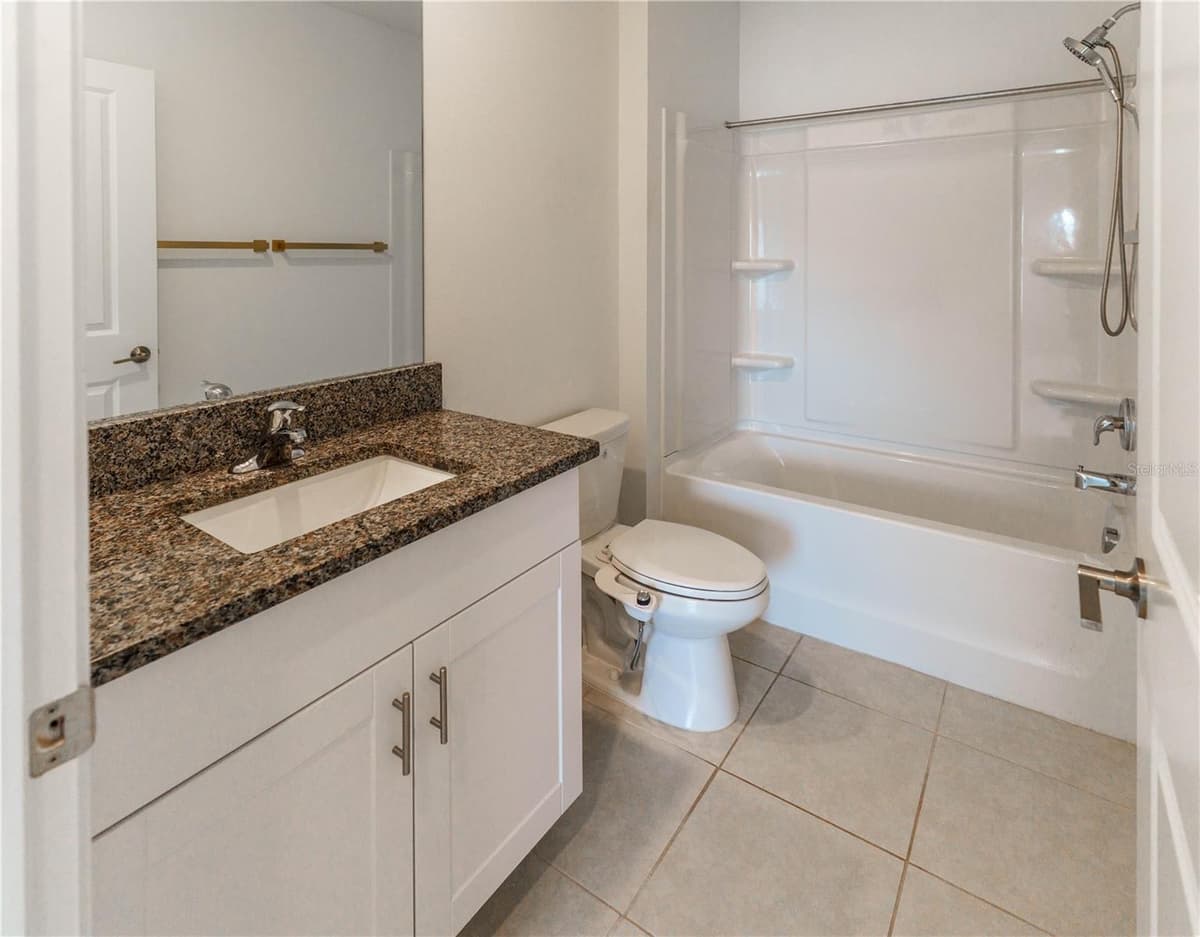 13693 NEWBRIDGE STREET — photo 13 of 41