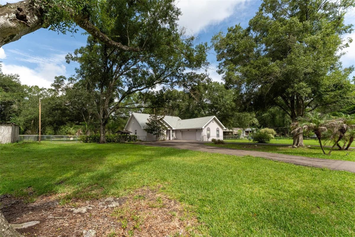 15370 APACHE DRIVE — photo 23 of 35