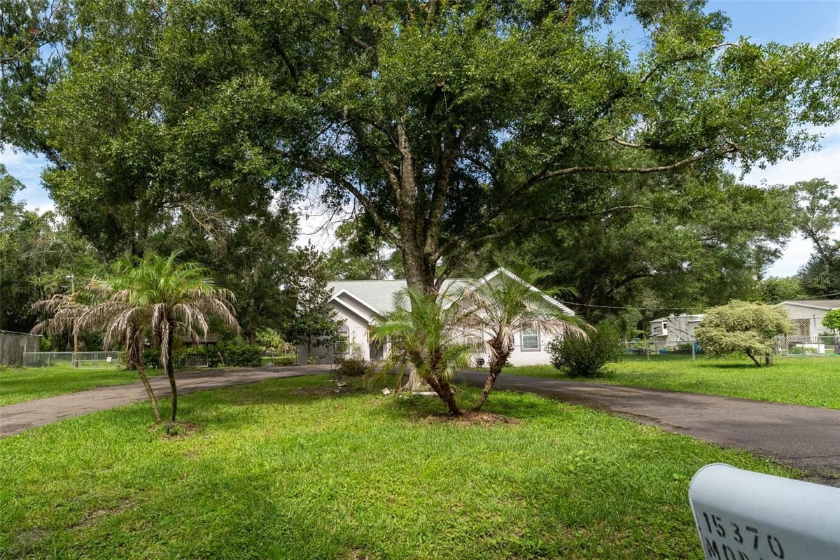 15370 APACHE DRIVE — photo 30 of 35