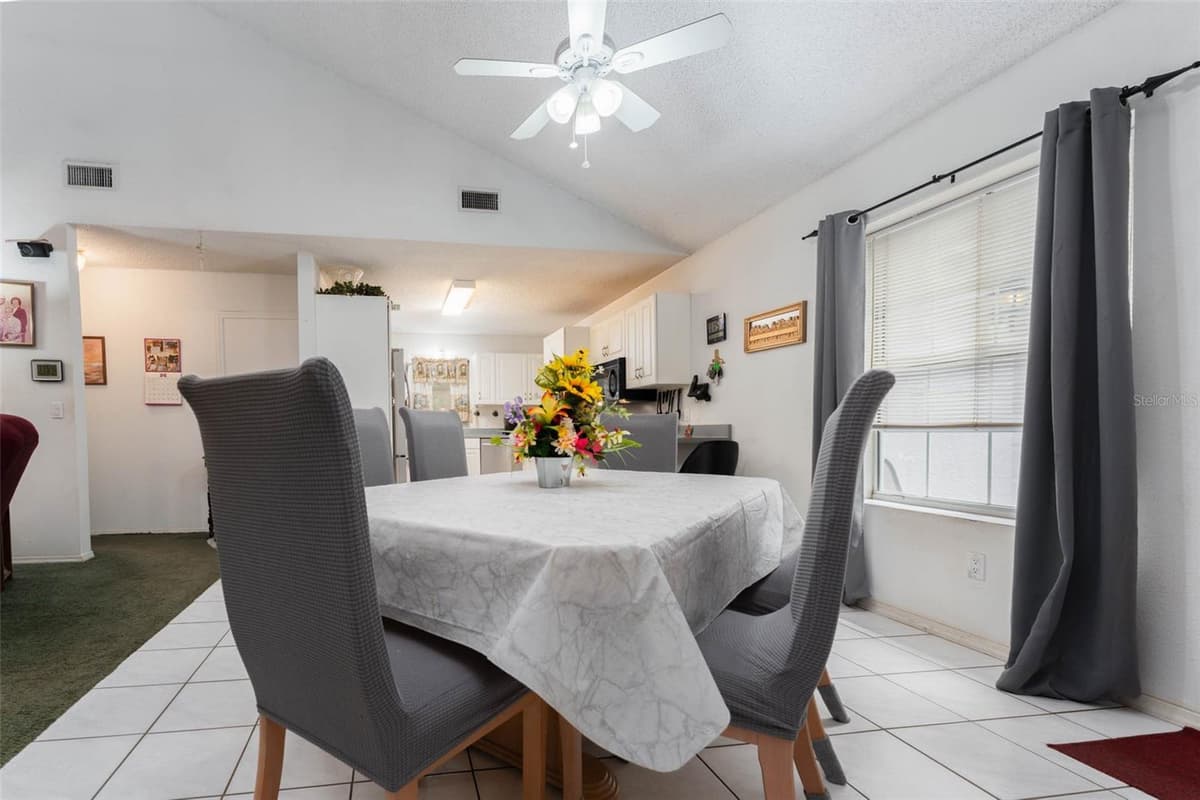 15370 APACHE DRIVE — photo 10 of 35