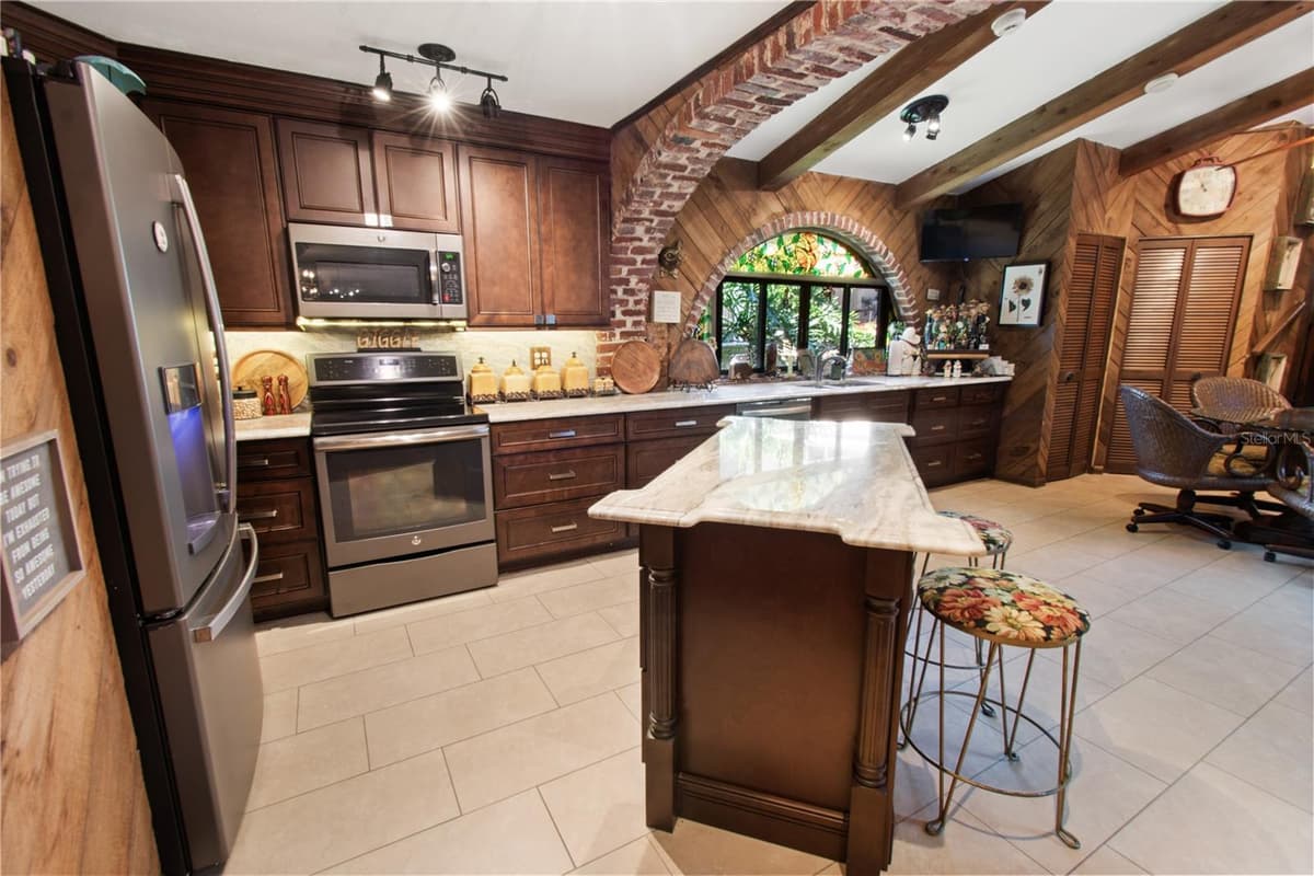 Unknown — photo 21 of 56