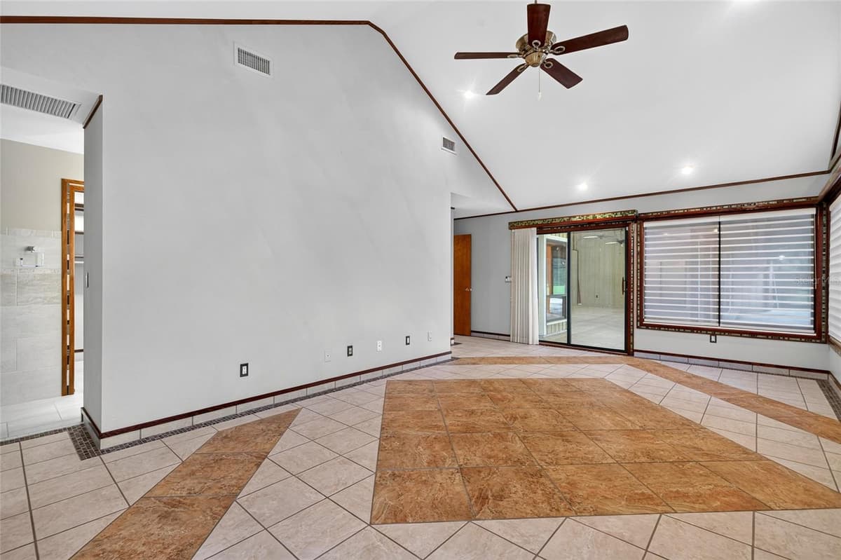 5950 21ST AVENUE ROAD — photo 14 of 36
