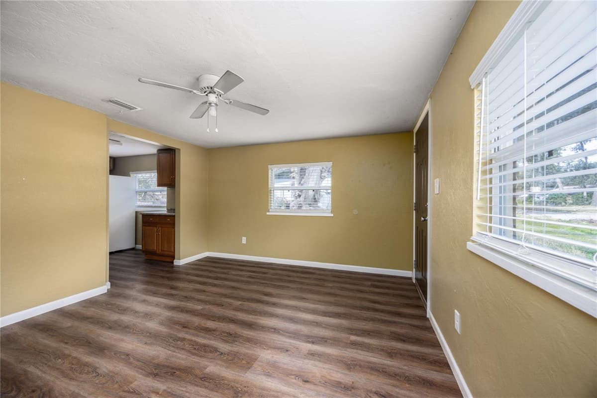 2220 46TH TERRACE — photo 7 of 17