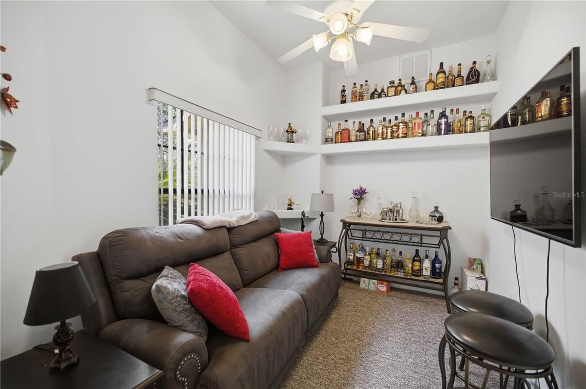 4710 MUSTANG BOULEVARD — photo 14 of 40