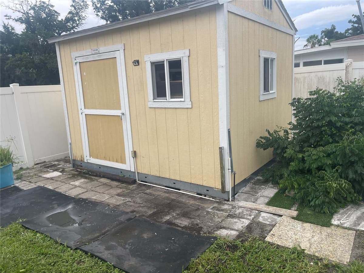 8415 GOMEZ AVENUE — photo 33 of 62