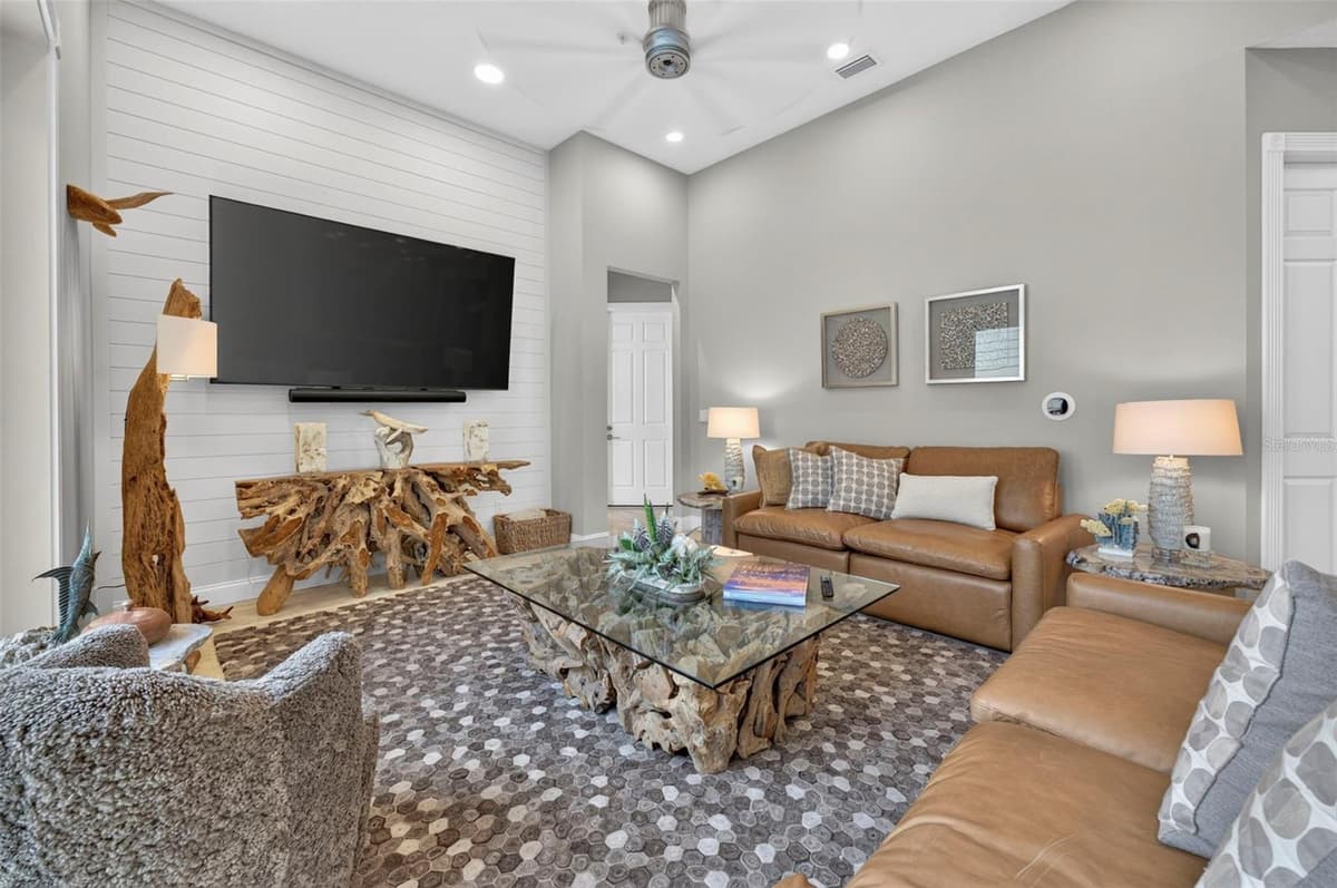4616 OAK HAMMOCK COURT — photo 24 of 84