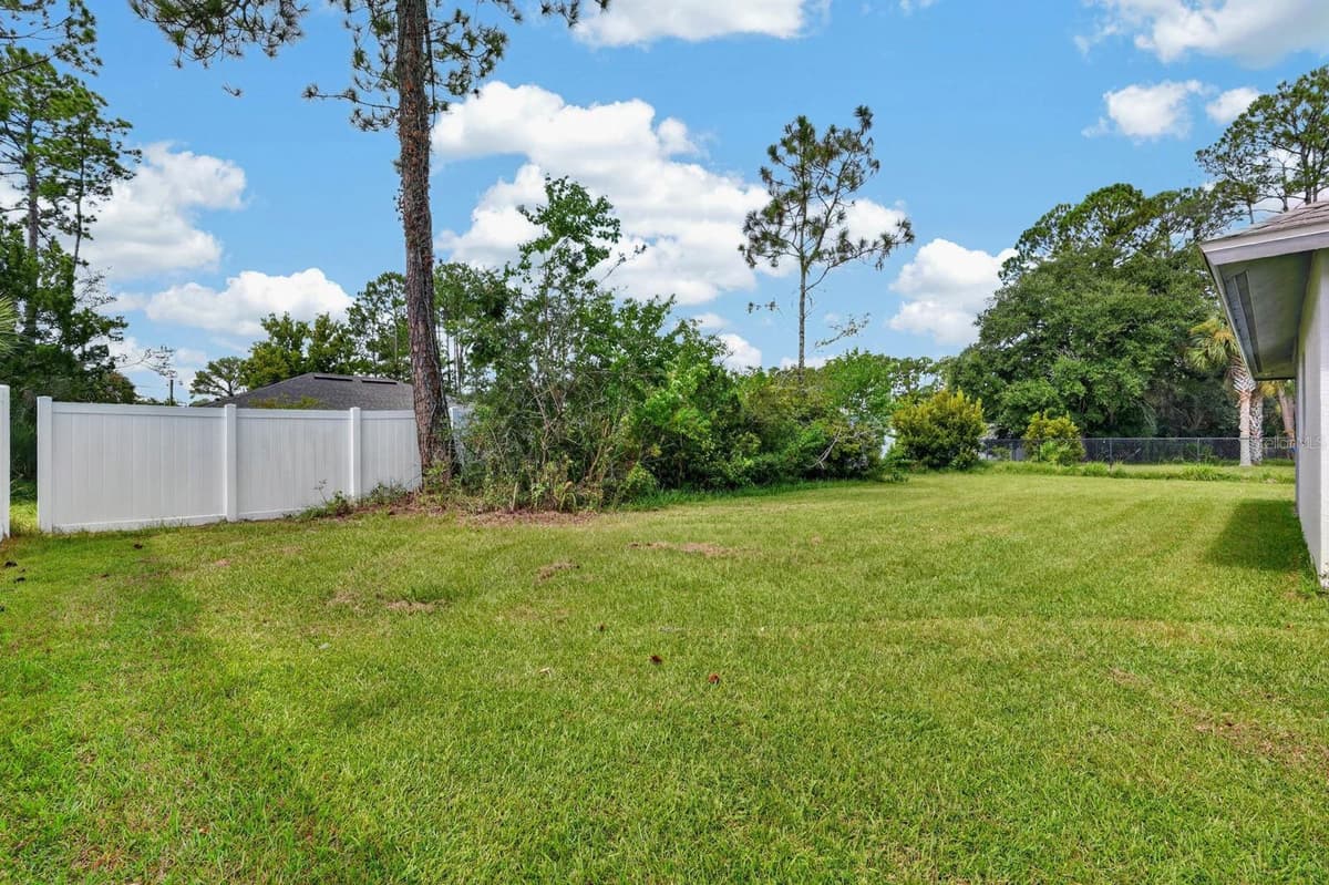 22 PINELYNN LANE — photo 37 of 43