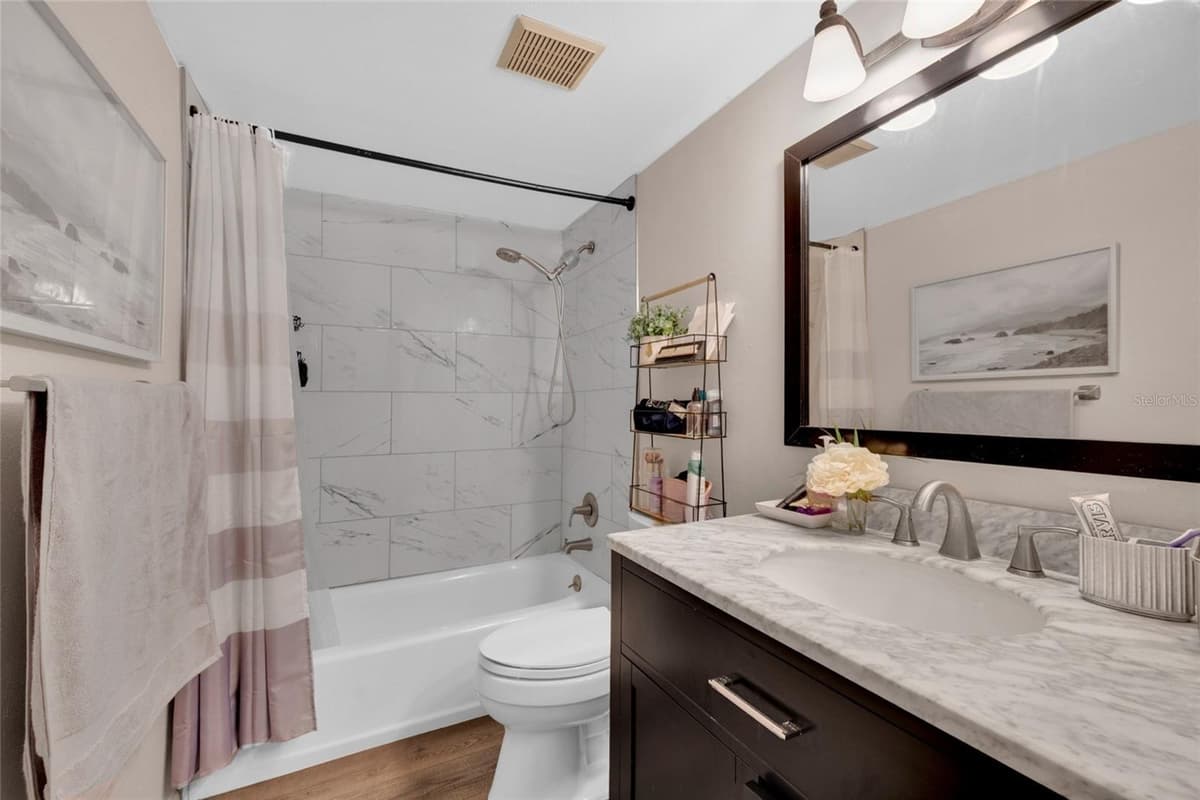 2400 WINDING CREEK BOULEVARD — photo 8 of 20