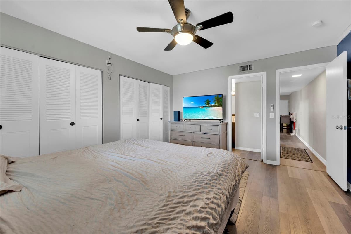 2400 WINDING CREEK BOULEVARD — photo 9 of 20