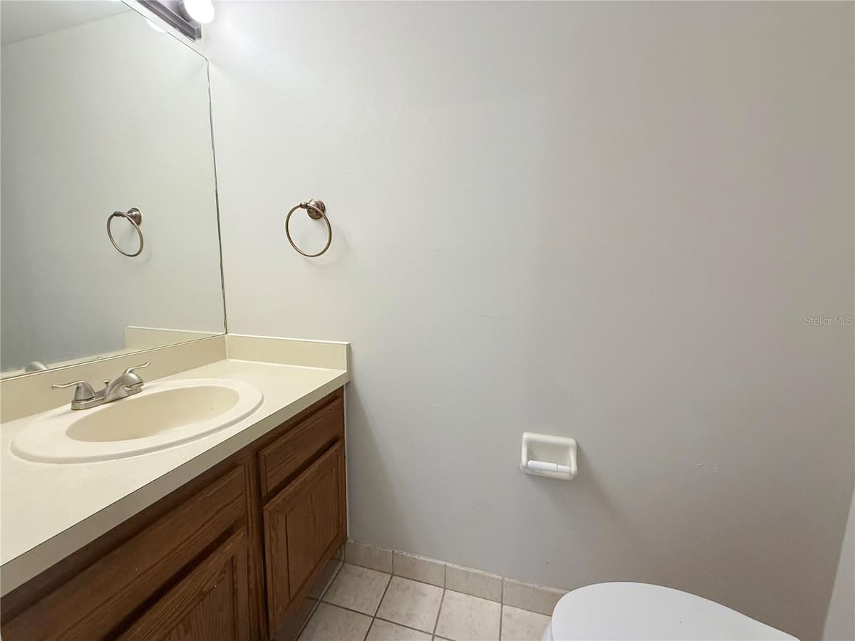 2609 CRESTFIELD DRIVE — photo 12 of 23