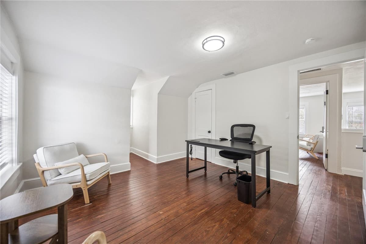 25 PINECREST AVENUE — photo 19 of 52