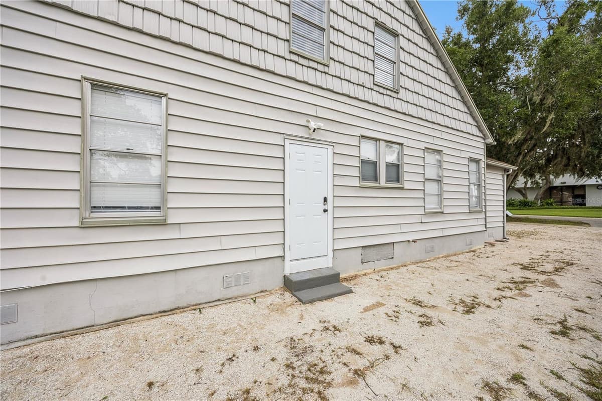 25 PINECREST AVENUE — photo 35 of 52
