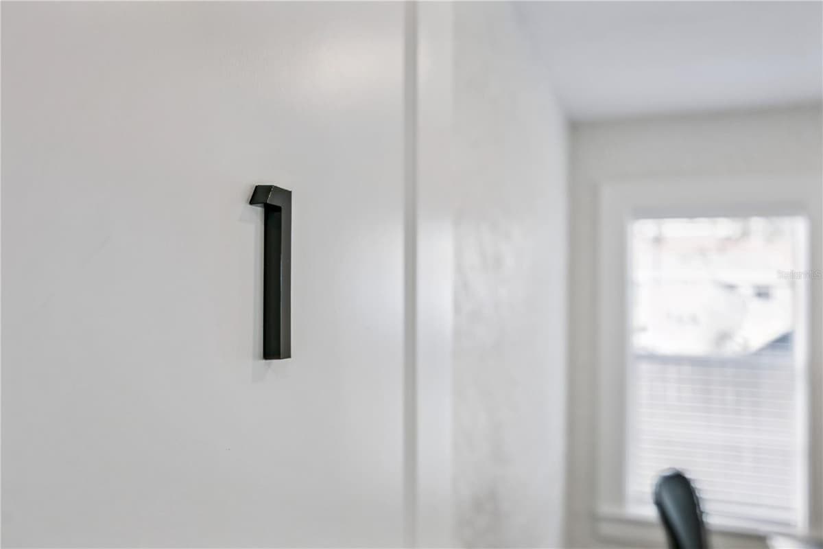 25 PINECREST AVENUE — photo 34 of 52
