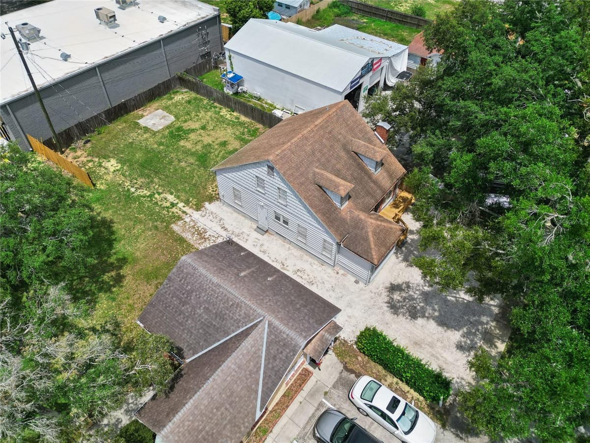 25 PINECREST AVENUE — photo 39 of 52