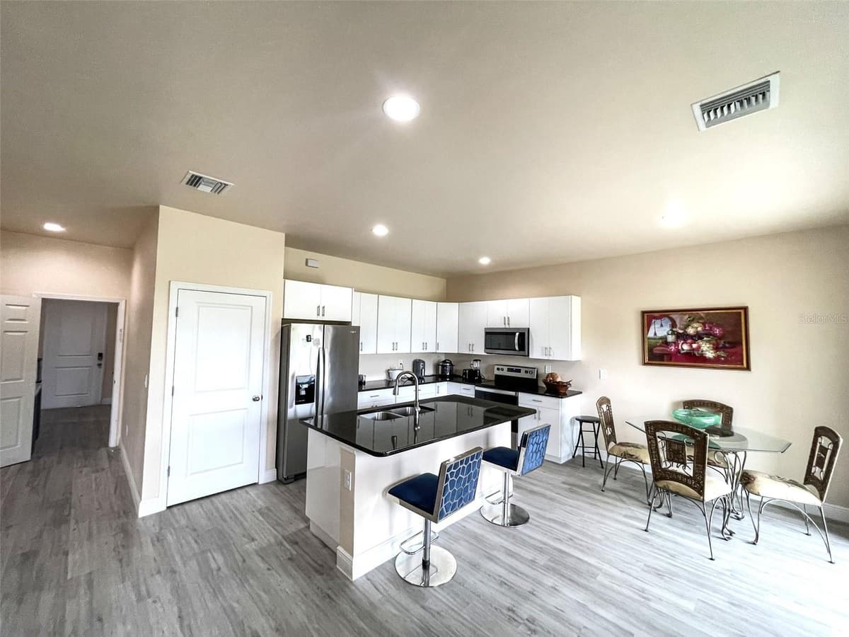 2013 ODESSA CIRCLE — photo 12 of 61