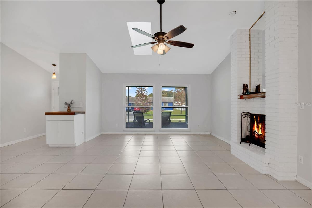 2519 UNITY TREE DRIVE — photo 4 of 36